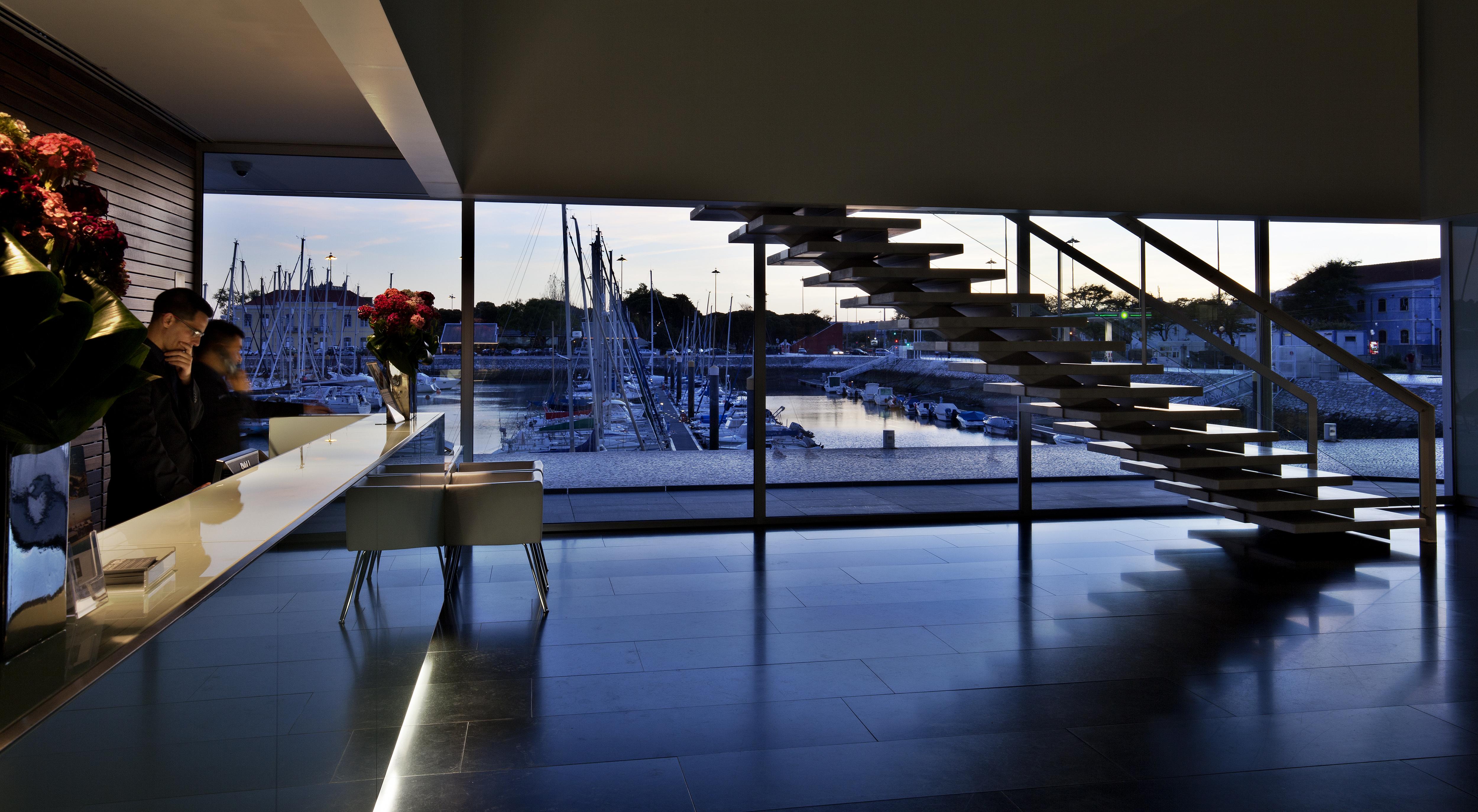 Altis Belem Hotel & Spa, A Member Of Design Hotels Lisbon Exterior photo The interior of the clubhouse