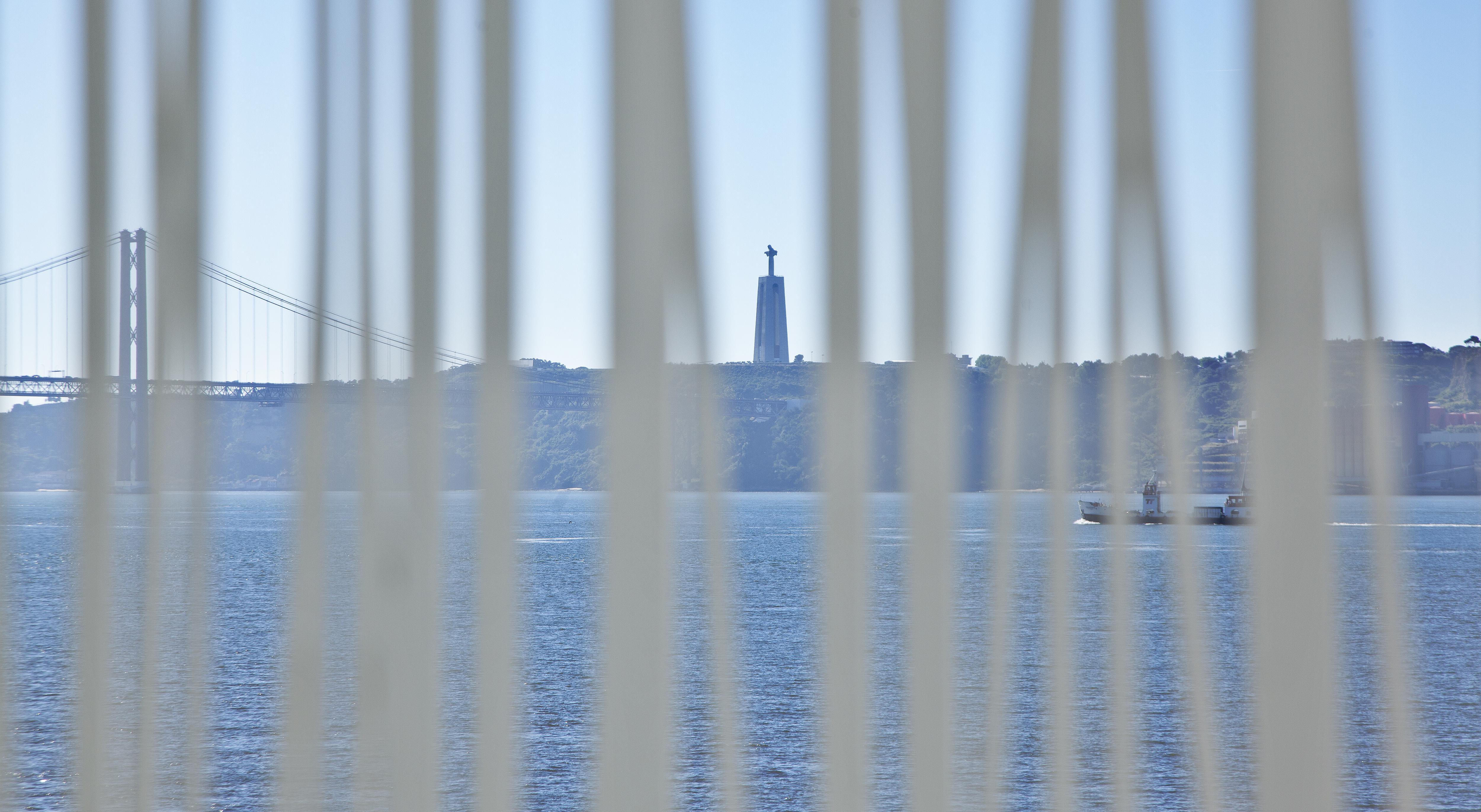 Altis Belem Hotel & Spa, A Member Of Design Hotels Lisbon Exterior photo The lighthouse seen from the Staten Island Ferry