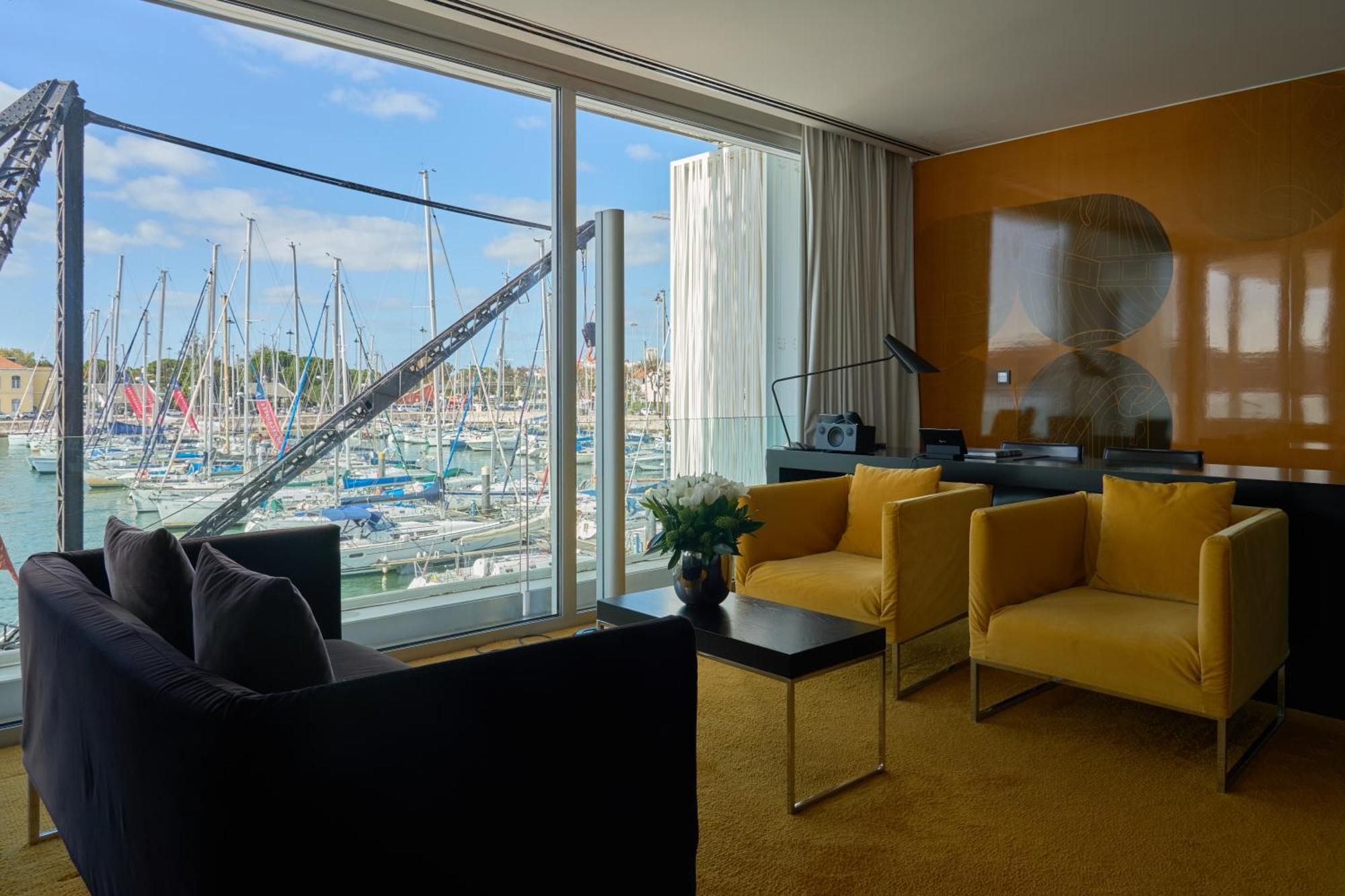 Altis Belem Hotel & Spa, A Member Of Design Hotels Lisbon Room photo A suite at the InterContinental San Diego